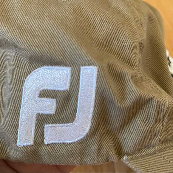 Titleist Tan Khaki Tour Pro V1 Adjustable Hat - Picture 4 of 6